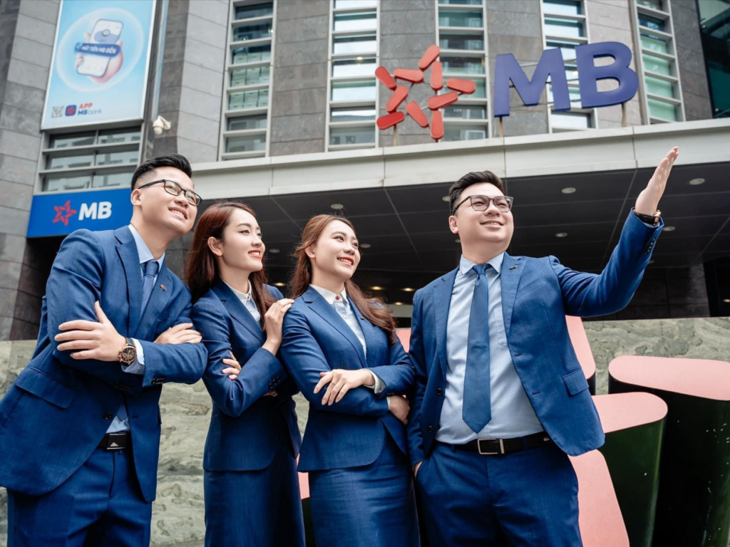 Case Study MB Bank: Vượt mốc 120.000 lượt Traffic từ AI Search nhờ chiến lược tối ưu toàn diện